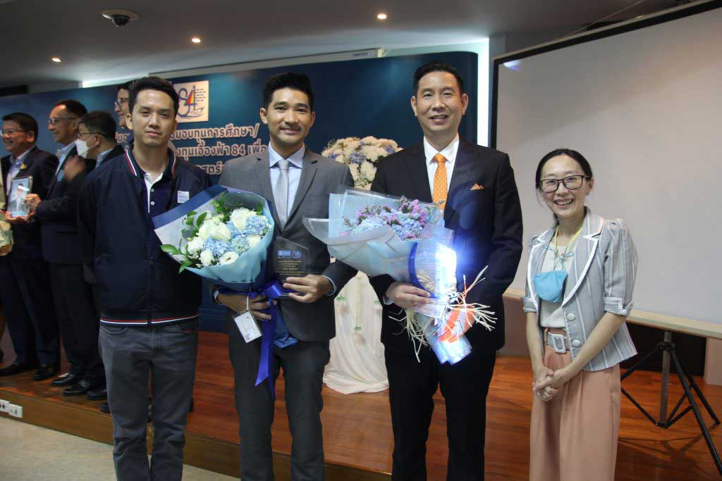 รศ.ดร.ลัดดาวัลย์ แก้วกิติพงษ์ ผู้อำนวยการโครงการ MSMIS ร่วมแสดงความยินดี